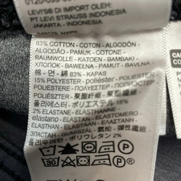 NWOT Levi’s Pull On Leggings Black Gray Repty Snake Print 22 - Picture 12 of 16